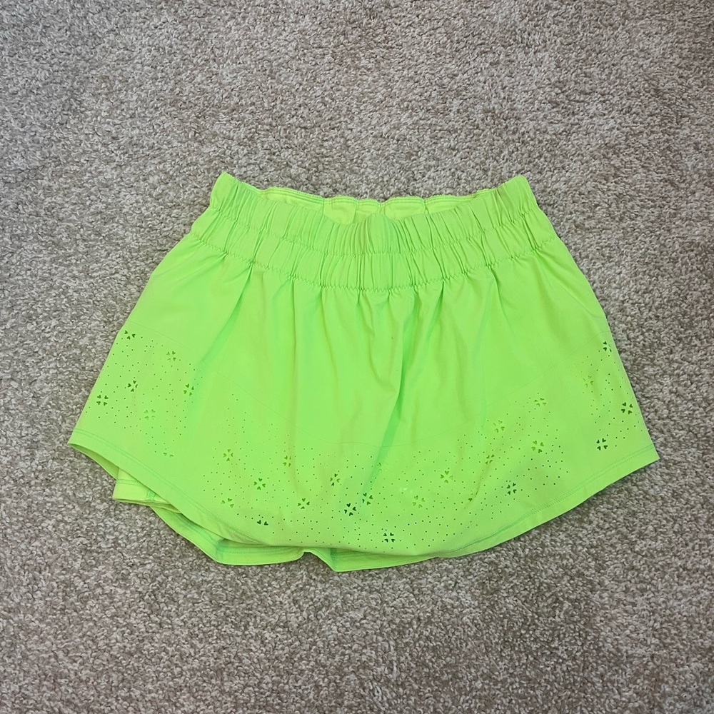 Lululemon Run Breeze By laser cut skirt size 4!!